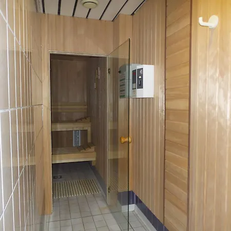 Apartment Strandnahe Mit Schwimmbad Im Haus, A Cappella 01 Im Binz,